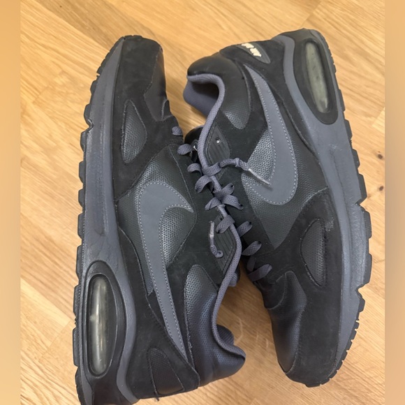 Nike Air Max Command size 15 Men's Black and Gray Sneakers - Picture 1 of 5